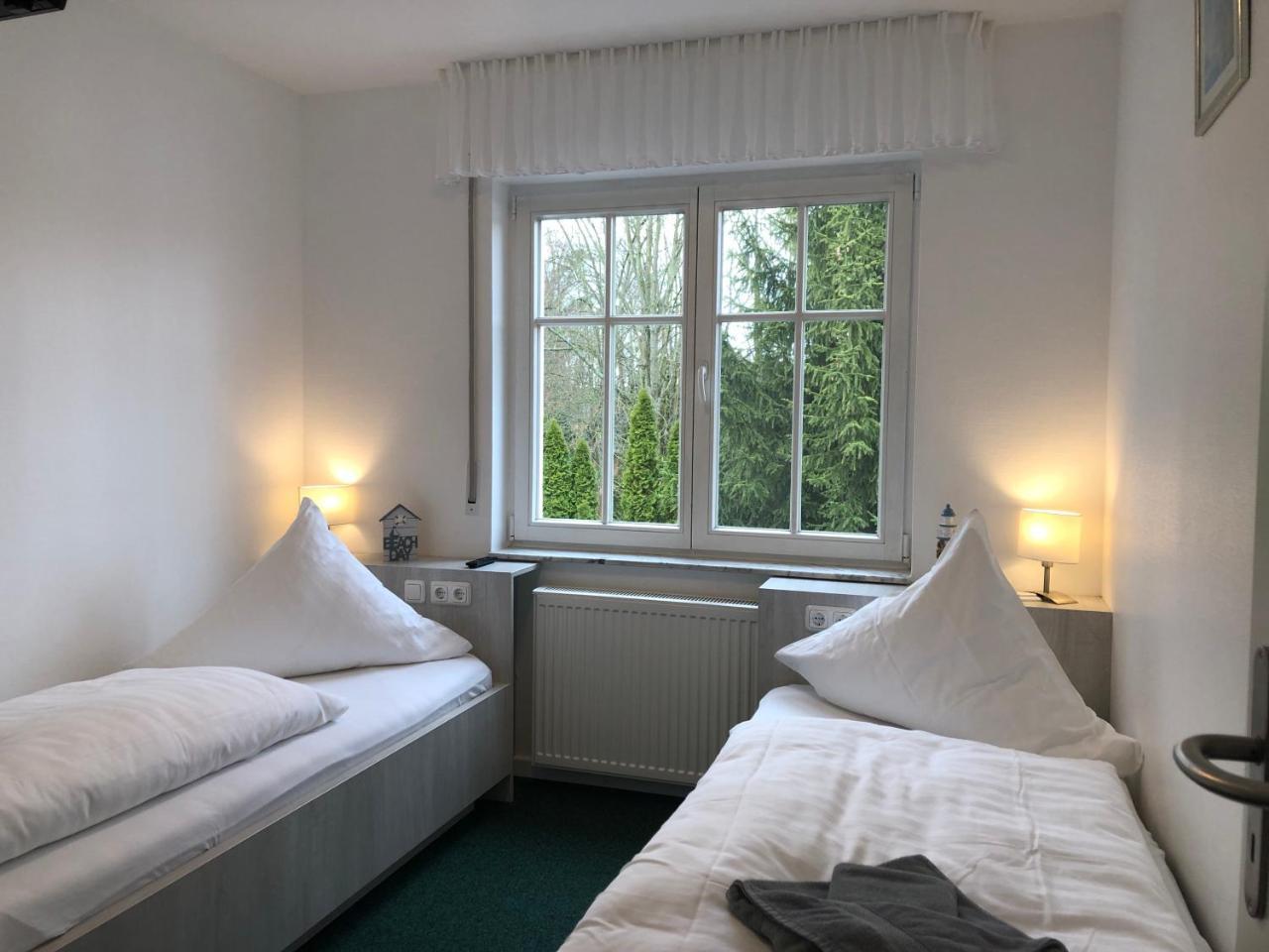 Neu-Helgoland Hotel Berlijn Buitenkant foto